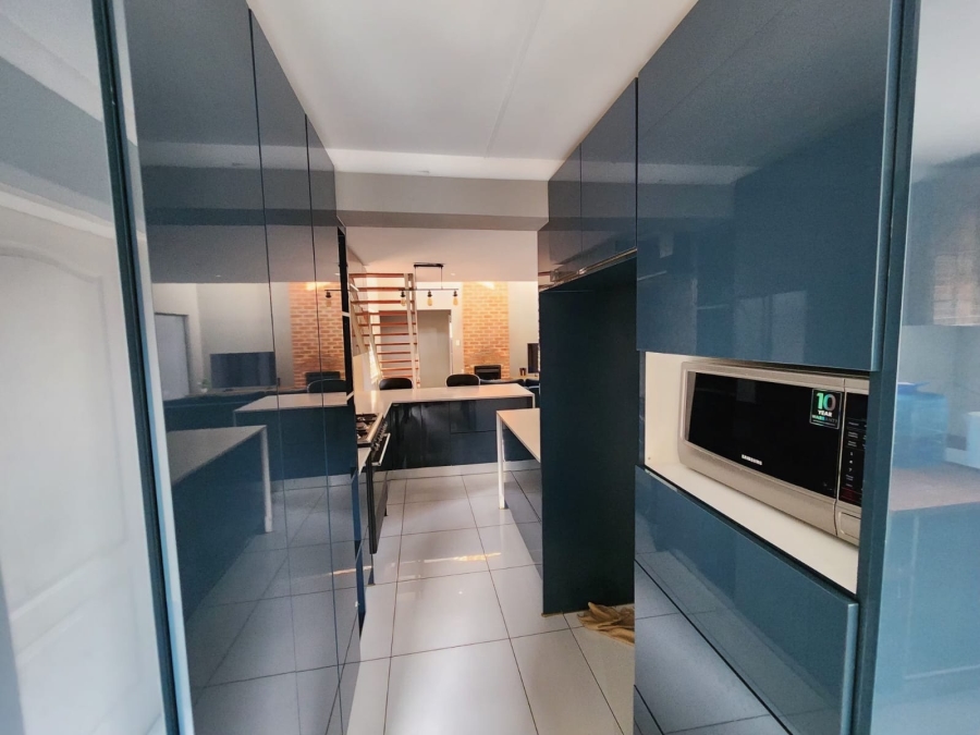 4 Bedroom Property for Sale in Waterval East North West